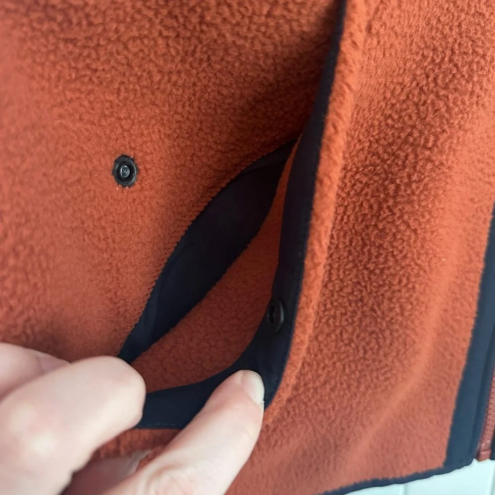 NWT The North Face Men’s Small Orange and‎ Blue Carbondale Fleece Vest